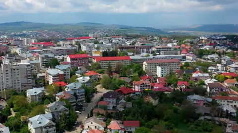 Օտար, ամայի ճամփեքի վրա. Սուչավա 2