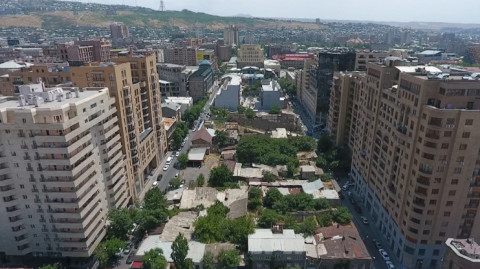 По дорогам Армении. Улица Арама, 1