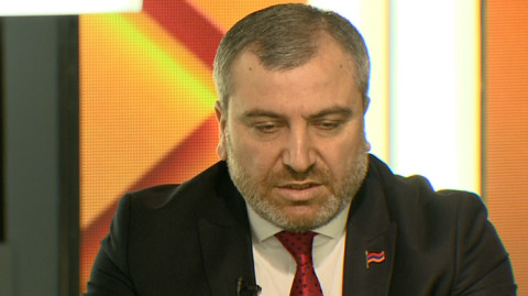 Հանրային քննարկում. Ներքաղաքական ճգնաժամ. Ելքը դեռ պարզ չէ