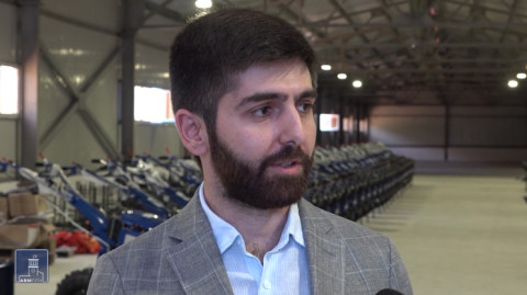 Հրապարակում