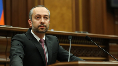 Парламентская неделя