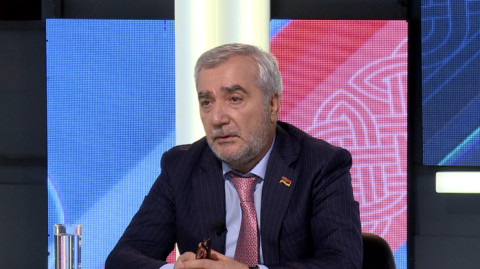 Интервью с Андраником Кочаряном