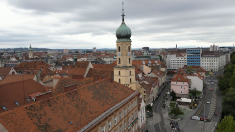 On foreign, desolate roads. Vienna 5